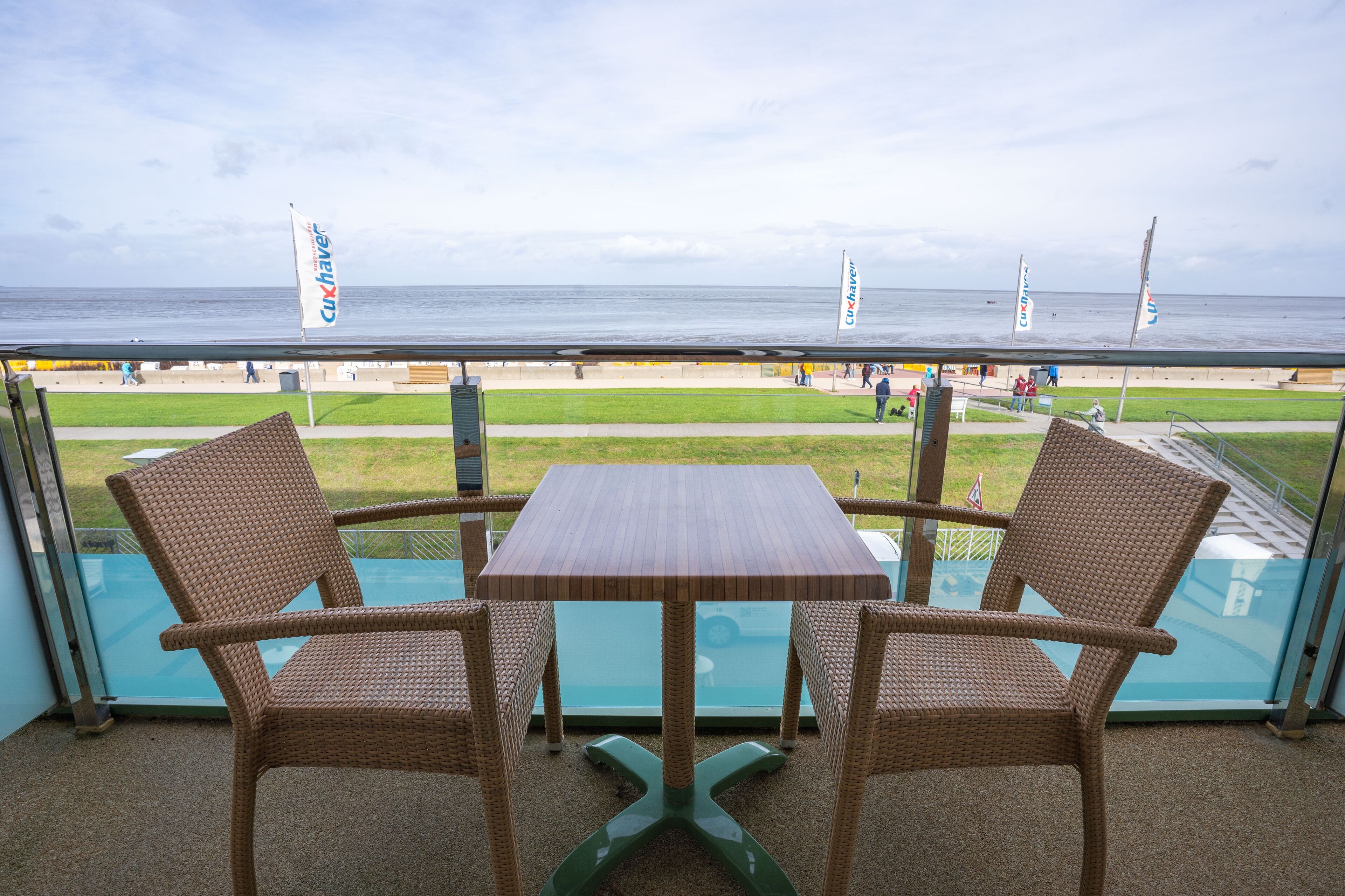 einzelzimmer panorama | balcony view