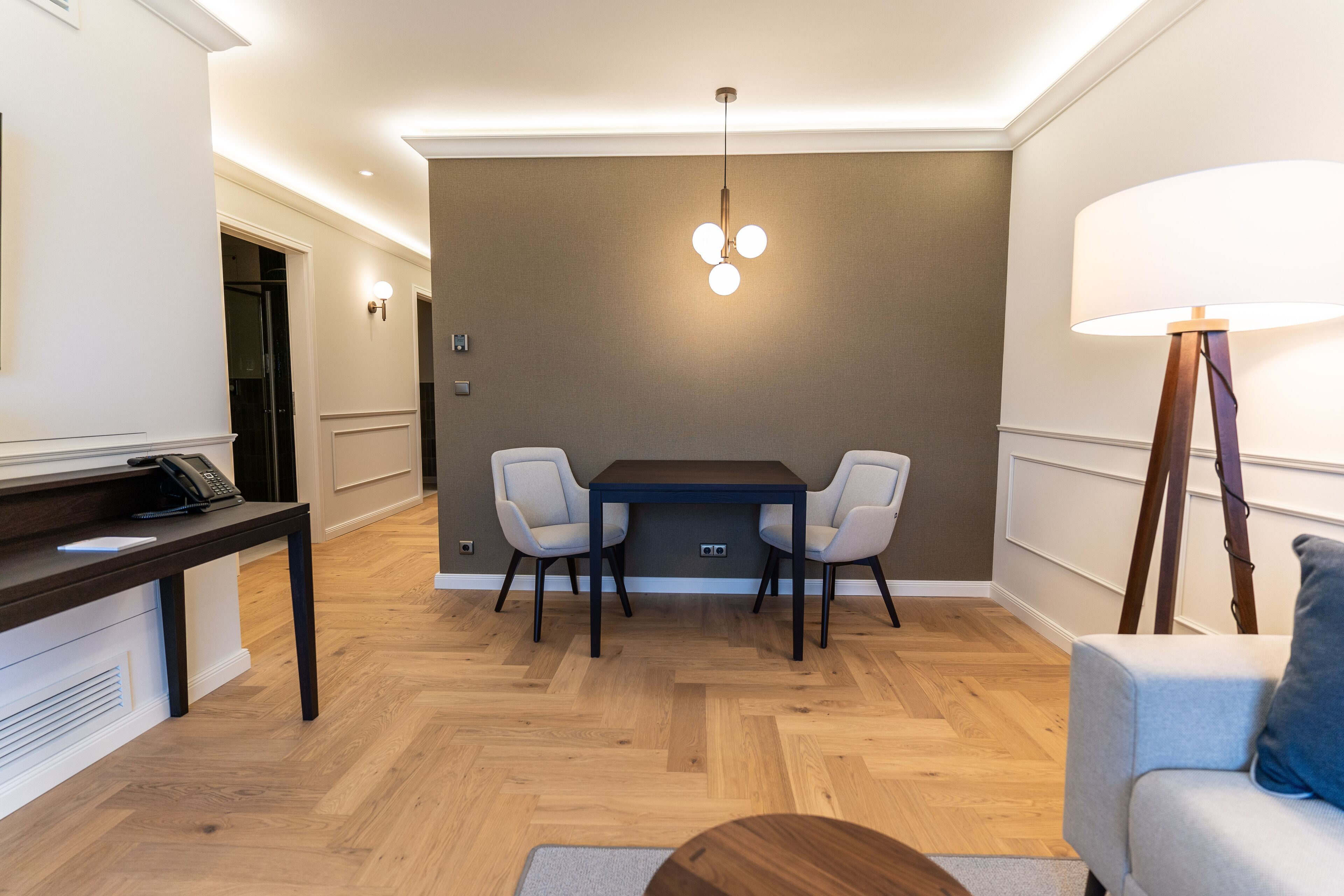 junior suite meerblick | living area | tv, heated floors