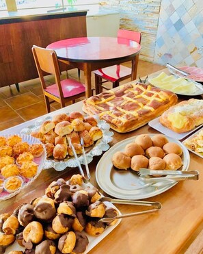 Petit déjeuner buffet compris tous les jours