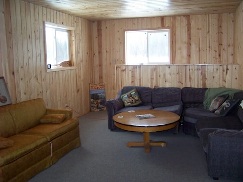 Elm Bay Cabin Rentals - Cottage #1
