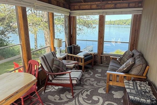 screened sunroom