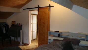 3 camere, Wi-Fi, lenzuola