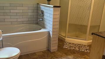 Badewanne, Toilettenpapier