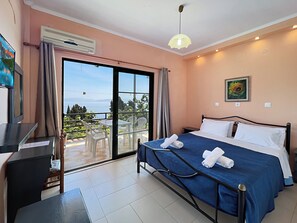 1 bedroom, in-room safe, desk, soundproofing