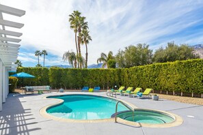 Beheizter Pool
