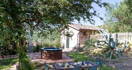 La Limonaia, villa with Heated Spa