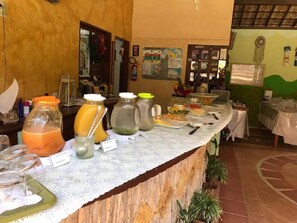 Desayuno buffet incluido todos los días 