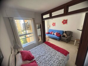 1 bedroom, iron/ironing board, free WiFi, bed sheets - APARTMENT STUDIO IN FRONTLINE BEACH, SEA VIEWS, POOL, TENNIS (Algarrobo)