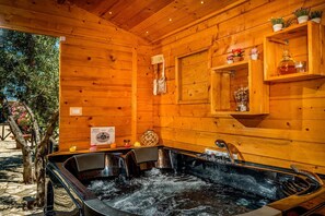 Baignoire à remous intérieure