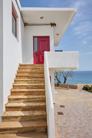 Exterior detail - SUMMER HOUSE NEXT TO SEA (CHIOS)