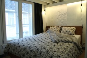 3 quartos, ferros/tábuas de passar roupa, Wi-Fi de cortesia