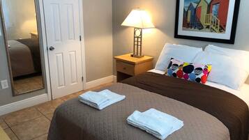 Basic-Doppelzimmer | 1 Schlafzimmer, Daunenbettdecken, Schreibtisch, kostenloses WLAN