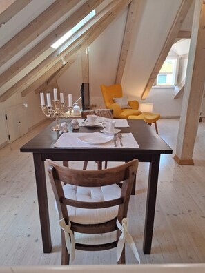 Dining - Studio Kate in center of Old Town (Dubrovnik)