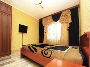 2 bedrooms, premium bedding, blackout curtains, iron/ironing board