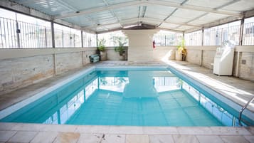 2 indoor pools