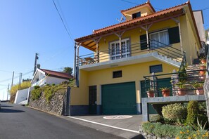 Exterior - Madeira Typical Orchid House (Calheta)