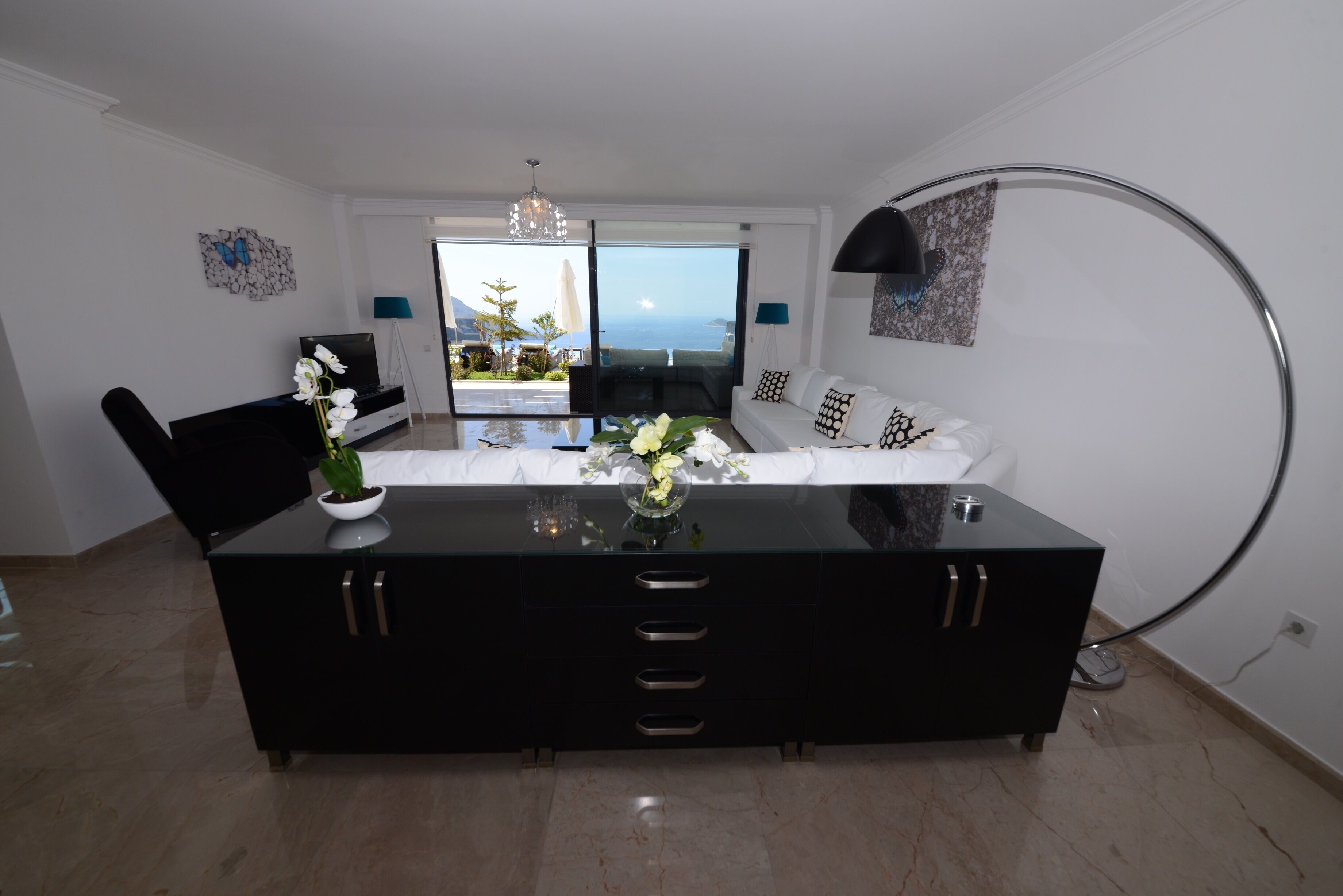 TV, videospill, DVD-spiller og bordtennis