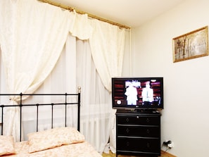 1 bedroom, iron/ironing board, free WiFi, bed sheets