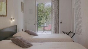 Comfort Double or Twin Room, Terrace, Garden View | Premium bedding, Select Comfort beds, individually decorated - Maison Cerviña (Germigny-des-Pres)