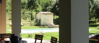 Villa with Pool, Privacy and Magnificent View
