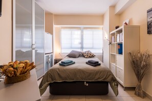 1 bedroom, iron/ironing board, free WiFi, bed sheets