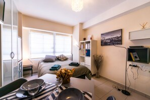 Ferros/tábuas de passar roupa, Wi-Fi de cortesia, roupa de cama