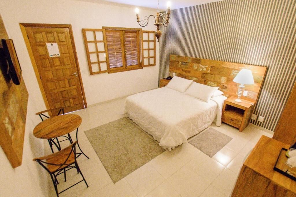 minibar, desk, free wifi, bed sheets