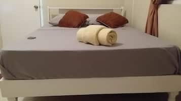 熨斗/熨衫板、免費 Wi-Fi、床單