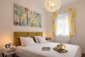 2 Schlafzimmer, schallisolierte Zimmer, Bügeleisen/Bügelbrett, WLAN