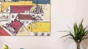 تلفزيون، مدفأة، كُتُب