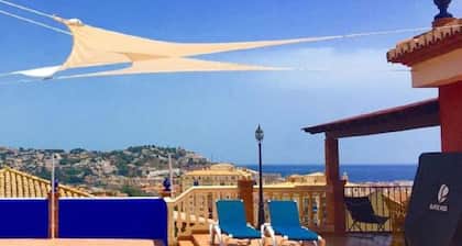 VILLA SERYMAR: sea views, swimming pool, private parking, games, home cinema, wi-fi