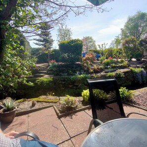 Terrace/patio - THE OLD SMIDDY COTTAGE, BALLOCH, LOCH LOMOND BUILT OVER A SCOTTISH BURN - stream (Balloch)