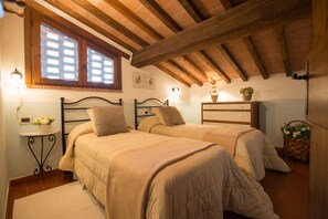 3 Schlafzimmer, Bügeleisen/Bügelbrett, Reisekinderbett, kostenloses WLAN
