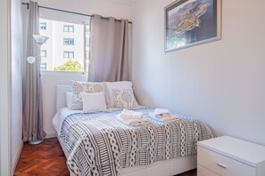2 bedrooms, iron/ironing board, free WiFi, bed sheets