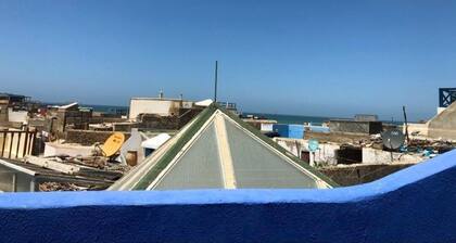 DAR MASSANEHStunning Townhouse dans Fantastique Medina Lieu. Capacité d'accueil 7/8.