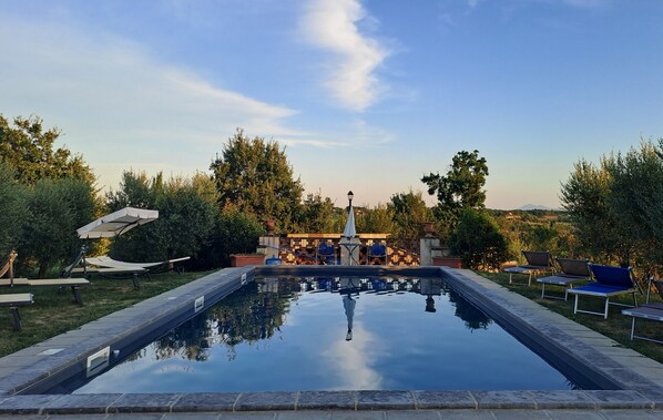 Outdoor pool - Cute independent house in a farmhouse in the tuscany country (Cortona)