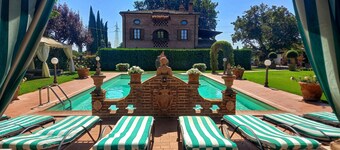 Villa con piscina privada, jacuzzi, sauna y descuentos de última hora