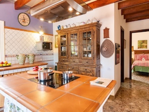 Fridge, microwave, dishwasher, coffee/tea maker