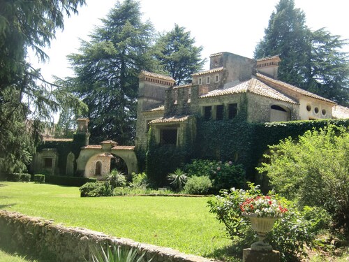VILLA BETWEEN VENICE AND THE DOLOMITES IN THE TERRITORY OF PROSECCO D.O.C.G.