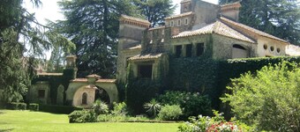 VILLA BETWEEN VENICE AND THE DOLOMITES IN THE TERRITORY OF PROSECCO D.O.C.G.