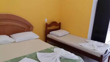 Minibar, iron/ironing board, free WiFi, bed sheets