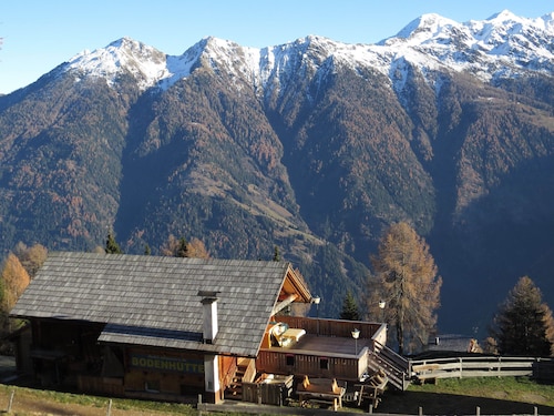 Hiking, outdoor activity and fishing are the highlights of the Village Inn