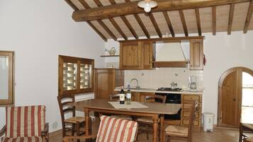 Refrigerador, horno, parrilla de estufa y lavavajillas