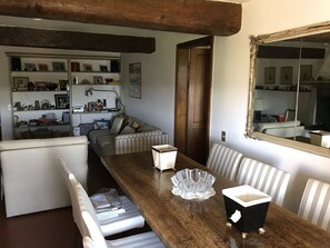 تناول الطعام