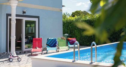 Holiday home with pool and barbecue