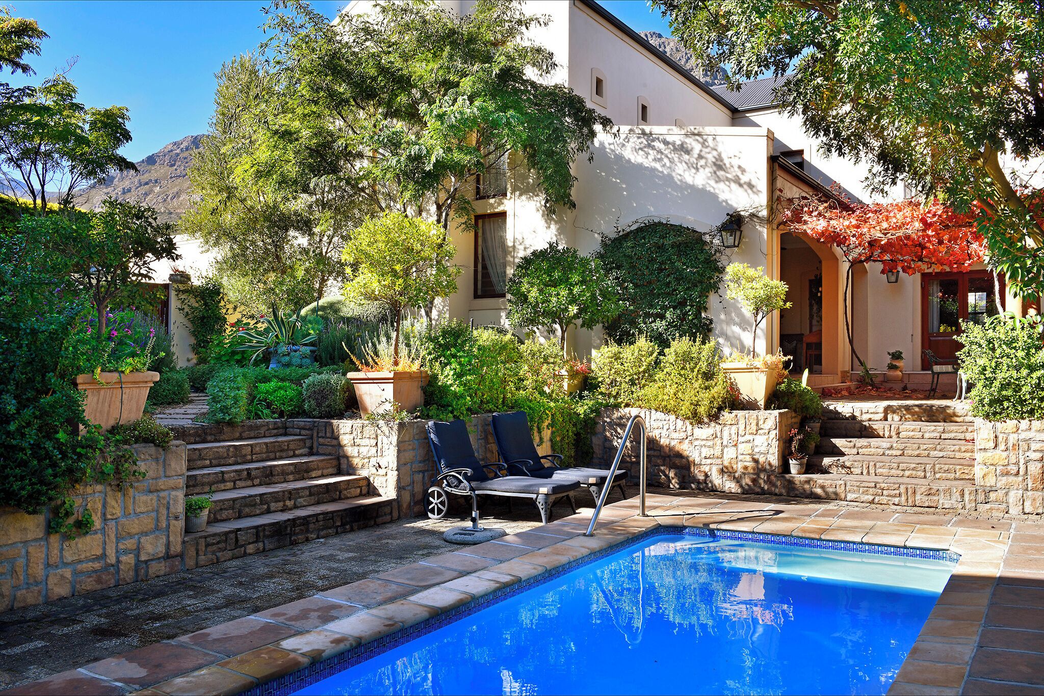 Romantic Cottage | Terrace/patio