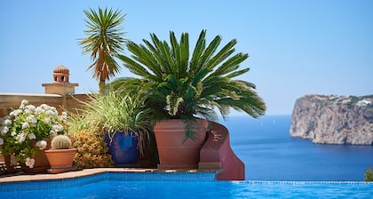 Romanttinen huoneisto Mallorcalla, oma uima-allas ja merinäköala