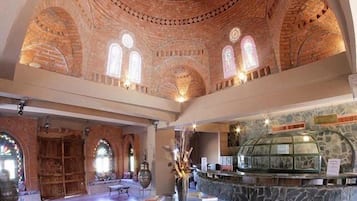 Piscina interna, piscina externa