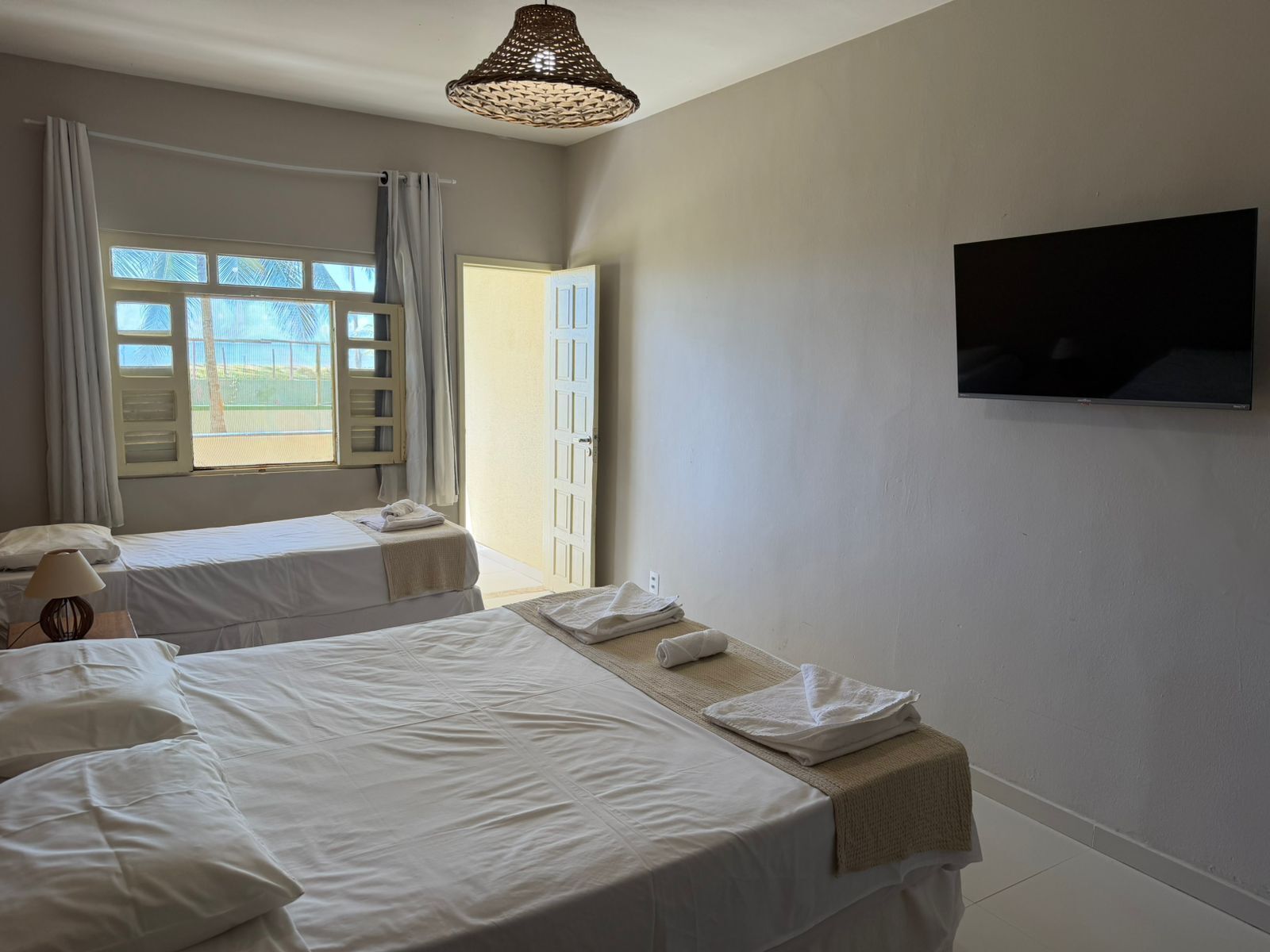 Chambre Luxe, vue mer | Minibar, fer et planche à repasser, Wi-Fi gratuit, draps fournis