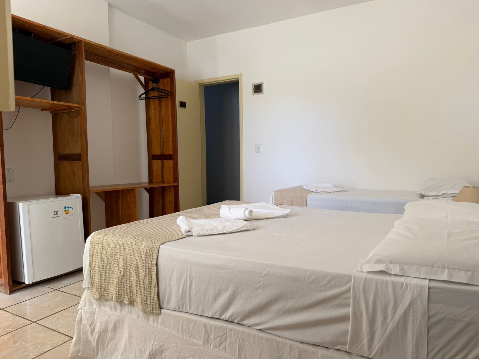 Deluxe Room, Pool View | Minibar, iron/ironing board, free WiFi, bed sheets